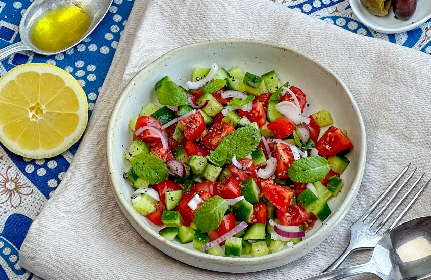 Salad Shirazi: Tomaten-Gurken-Salat mit Minze