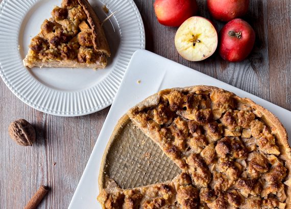 Apfel Tarte mit Honig Zimt Streusel